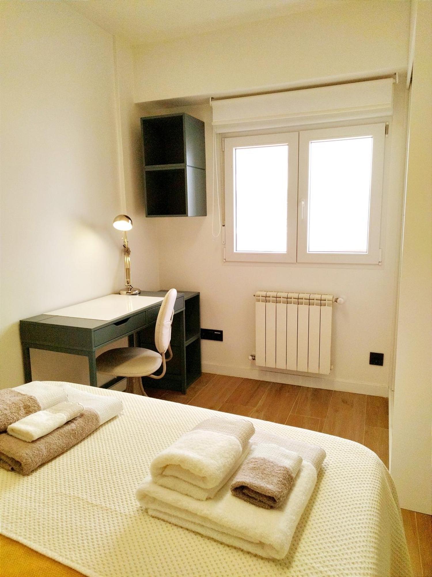Vivienda Alameda De Santiago Apartment ซานติอาโก เด กอมโปสเตลา ภายนอก รูปภาพ